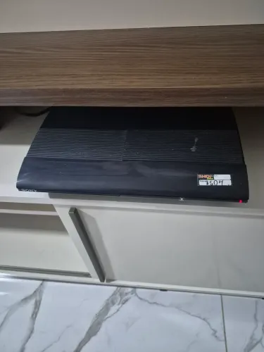 PLAYSTATION 3 SUPER SLIM
