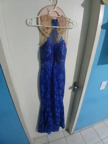 ? Vestido Longo Azul Royal com Renda e Transparência - Elegante e Sofisticado! ?