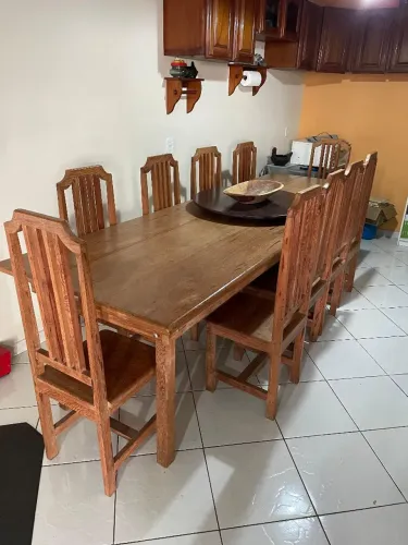 Mesa de jantar madeira 10 lugares ( angelim ), com fruteira e tampa Giratória