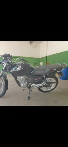 Disponível tenho 3 moto carburado 150 ano 2006 a 2008