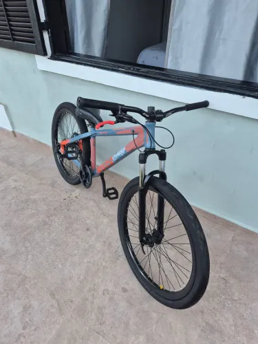 BIKE VIKINGX TUFF 35 com mt200 e suspensão rock shox