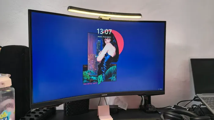 Monitor Samsung Odyssey G5 32' + braço articulado