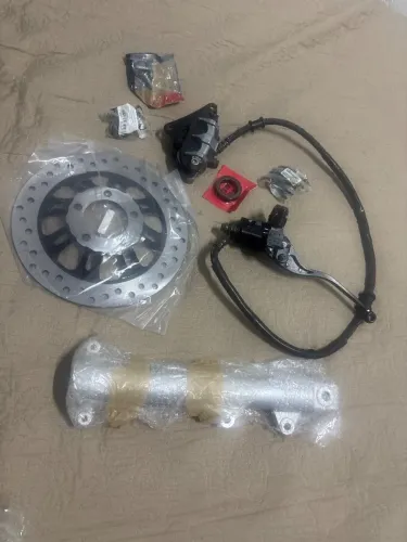 Vendo kit de freio a disco titan 150 esd 09/15
