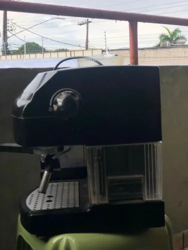 Cafeteira Espresso Fun Kitchen com Moedor e Vaporizador 