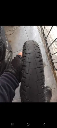Vendo pneu vipal traseiro excelente para rodar ainda valor negociável