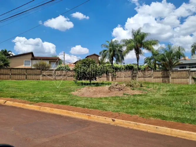 Terreno comercial com 736,66m² no Alto do Bonfim para venda