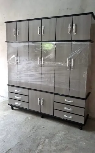 Guarda Roupa 6 Portas 
