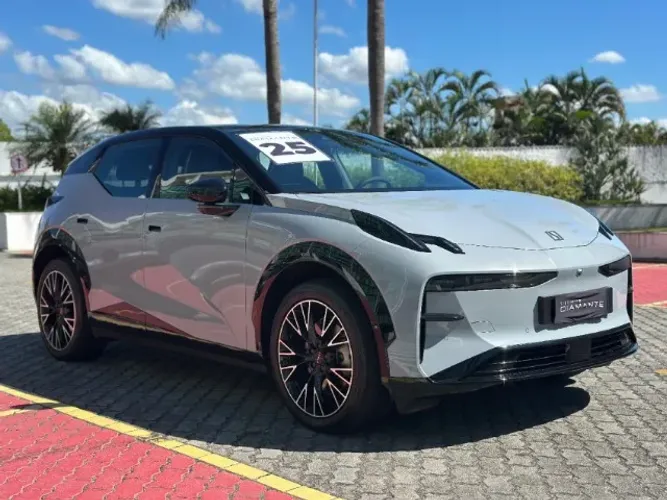 Zeekr X Flagship Flagship (elétrico) 2025