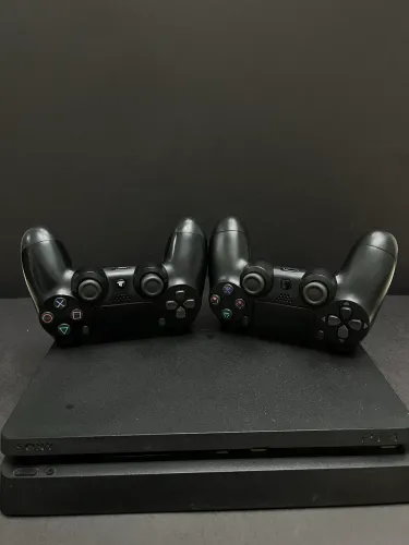 Ps4 slim 1tb