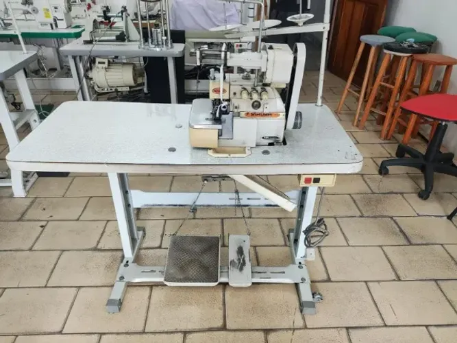 Máquina Galoneira Siruba Zero Max - Aplicadora de Elástico 