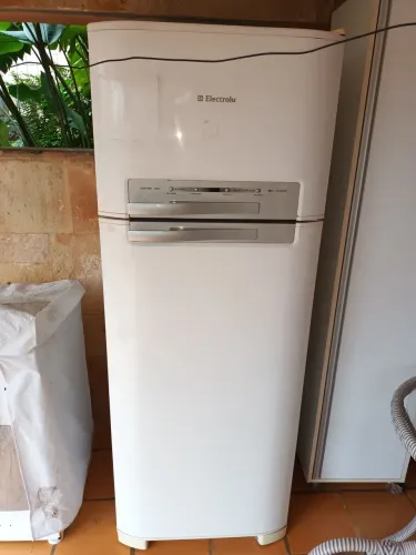 Geladeira Electrolux DF48