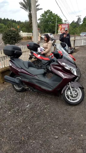 Suzuki Burgman 400 excelente e revisada.