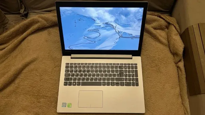 Notebook Lenovo Ideapad 320 - Processador i7 7500U, RAM 8GB, Geforce 940MX, SSD 480GB
