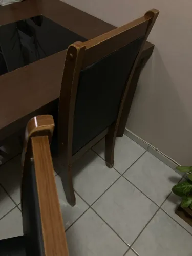 Mesa de 4 cadeiras 