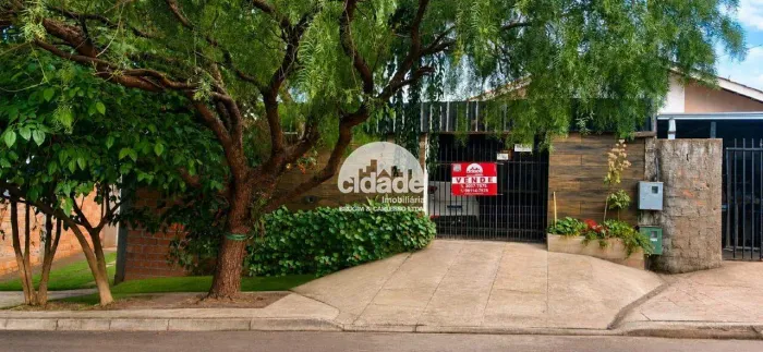 OPORTUNIDADE IMPERDÍVEL CASA À VENDA