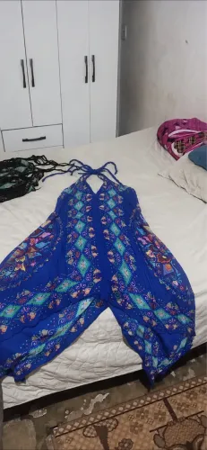 Vendo lote vestidos e relógio