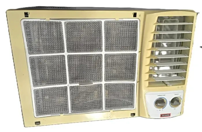 AR CONDICIONADO JANELA SPRINGER/CARRIER 12500 BTU 220V SEM PAINEL DO FILTRO