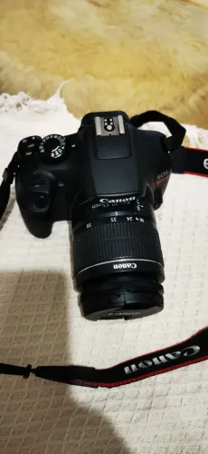 Canon máquina fotográfica usada.