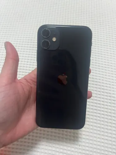Celular iPhone 11