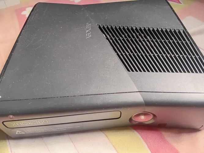 Xbox 360 slim defeito