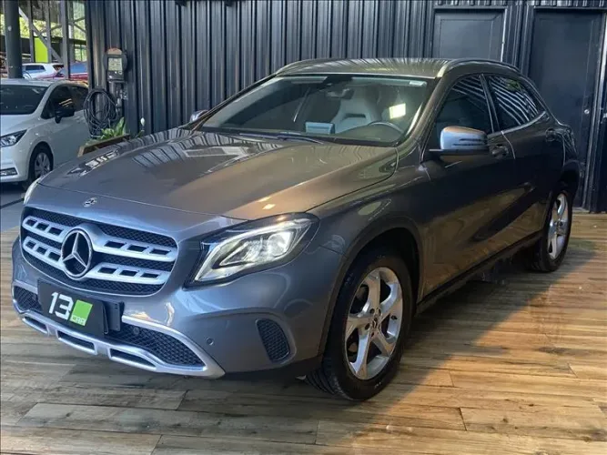 Mercedes-Benz GLA-200 GLA 200 Night 1.6. TB 16V Flex Aut. 2020