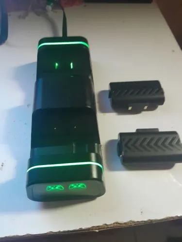 Base Carregadora Com 2 Baterias recarregável excelente estado 