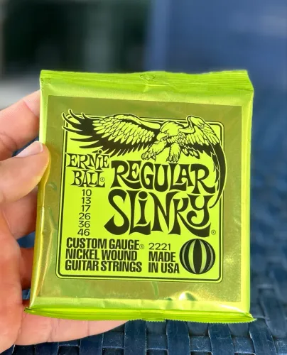 Cordas Ernie Ball Guitarra e violão