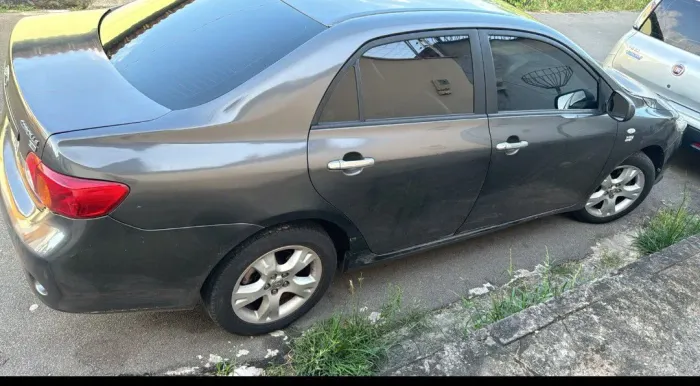 Toyota Corolla GLI 1.8 Flex 16V Mec. 2011