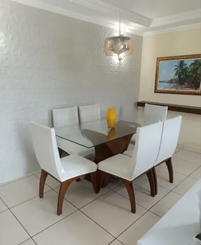Aparador com quadro para sala