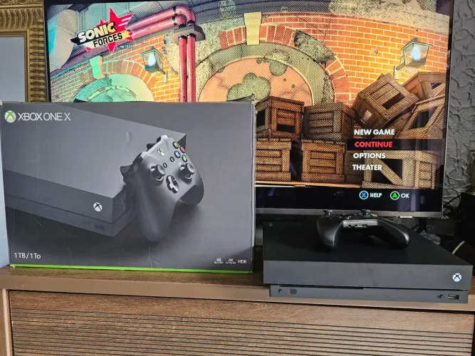 Xbox One X 1TB 4K com controle e caixa originais