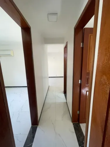 CONDOMÍNIO NOSSA SENHORA DE FÁTIMA; 3 QUARTOS; AV. PARAÍBA EM FRENTE AO SHOPPING MANAUARA.
