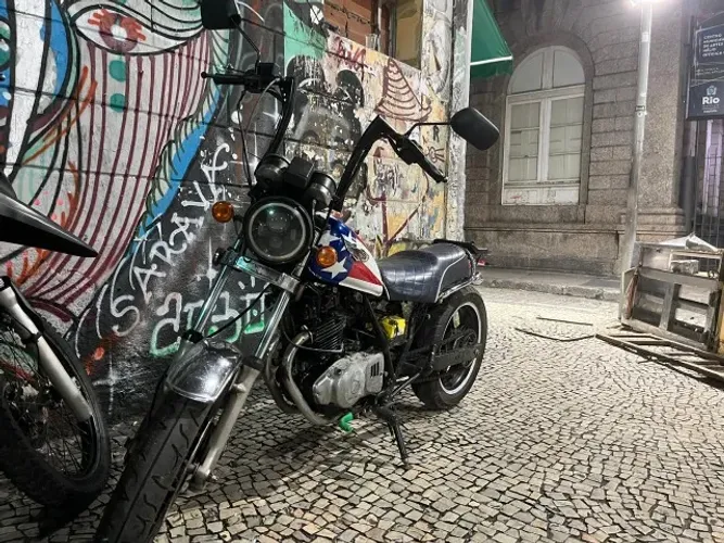 Suzuki Intruder 250