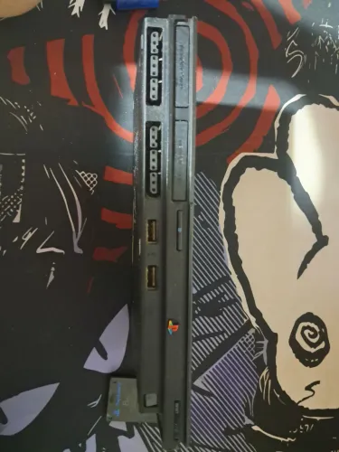 PlayStation 2, 2 Controles e um 1 Memory card