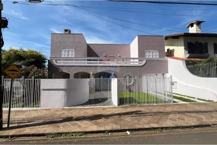Aproveite Esta Casa dos Sonhos em Passo Fundo!