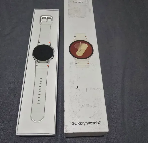 Samsung Galaxy Watch 7 Cor Creme 40mm - ZERADO