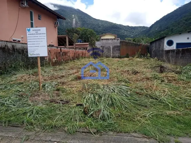 Terreno de 402m² à venda no condomínio Verde Mar no bairro do Massaguaçu em Caraguatatuba,