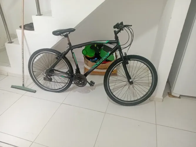 Bicicleta Aro 18 R$ 450,00
