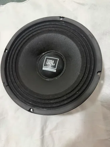 Medio 8 JBL