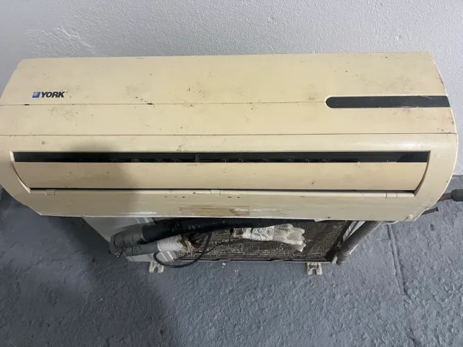 Ar condicionado York 12000 BTUs