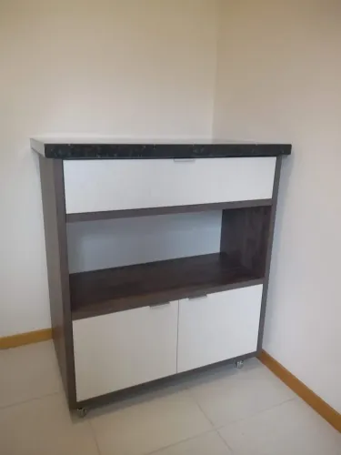 Balcão com rodas de silicone