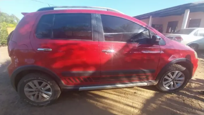 Volkswagen Crossfox 1.6 MI Total Flex 8V 5P 2013