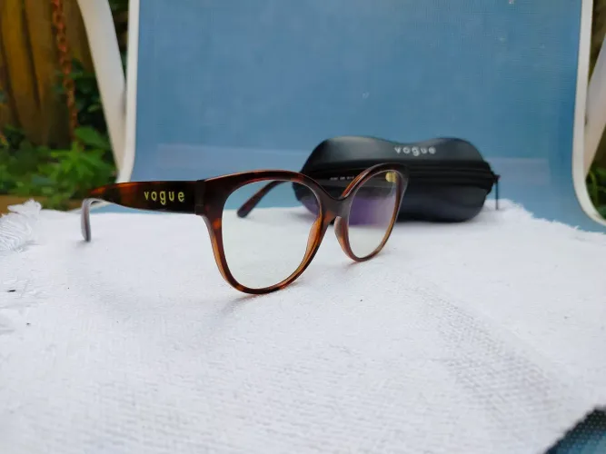 Armação óculos acetato Vogue