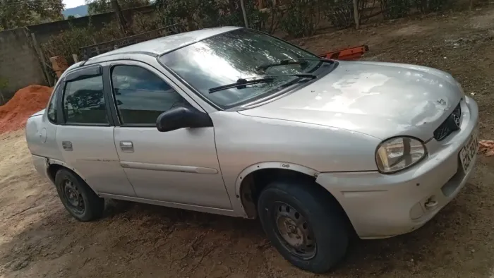 Chevrolet Corsa Sedan Super Milenium 1.0 MPFI 16V 2001