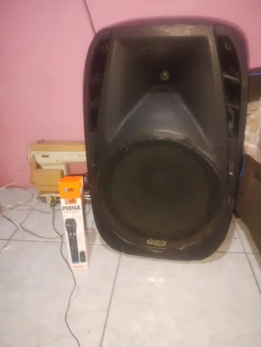 Caixa de som e microfone sem fio