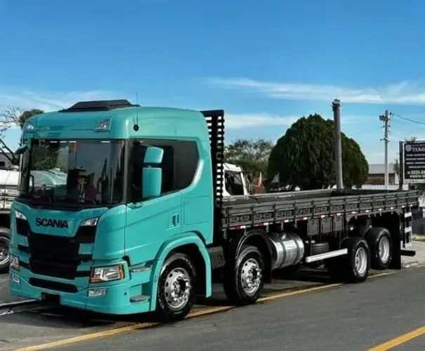 Scania p 320 8x2 2020 Carroceria 9,2m