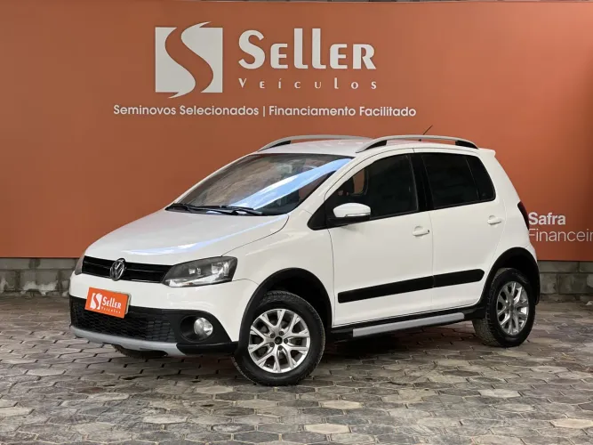 Volkswagen Crossfox 1.6 MI Total Flex 8V 5P 2013