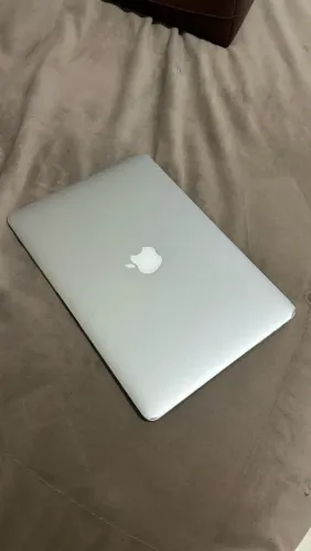 MacBook Air 13? Apple - Modelo A1466 (2013)