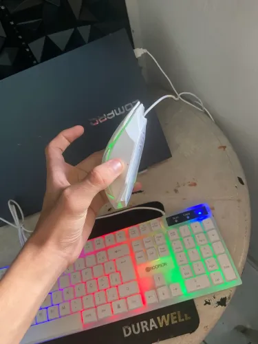 Vendo kit teclado e mouse RGB branco
