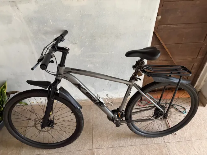 Vendo bicicleta KSW XLT 100 em excelente estado