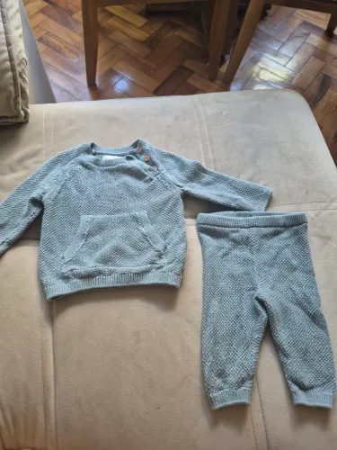 Conjunto de tricô Carter's (3 meses)